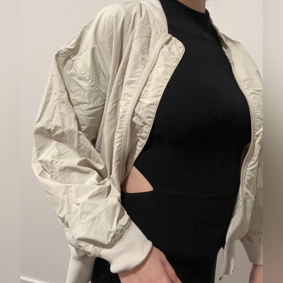 Jacket - Picture 3 of 4